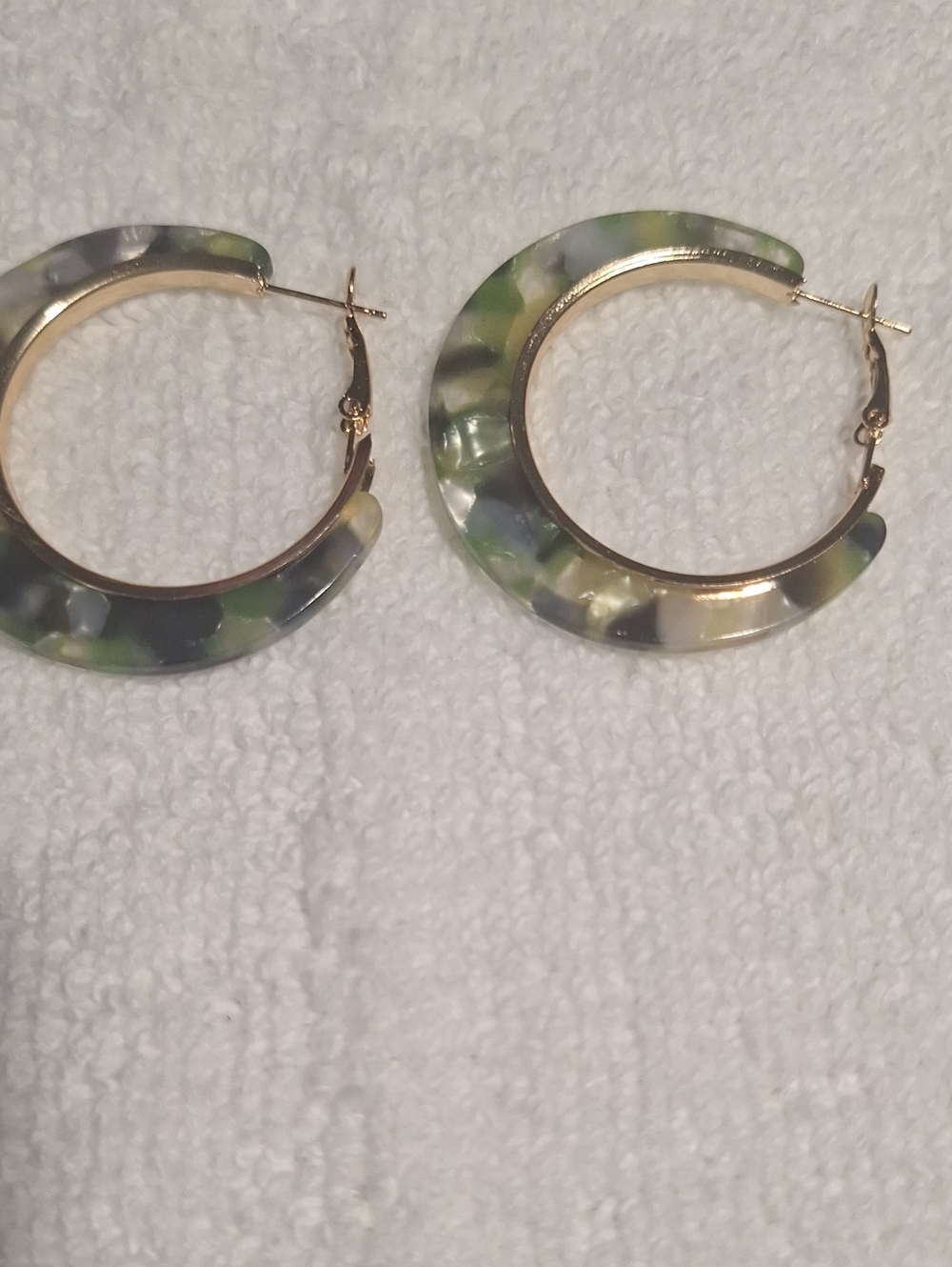 Mulit - colors  Hoop Earrings with Gold Accents muti - colors price seprately.